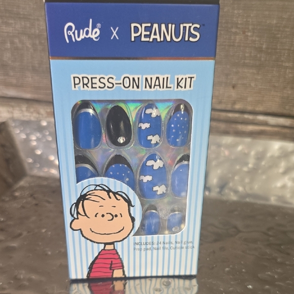 RUDE Peanuts Blue Press-On Nail Kit, Linus, NEW - Picture 1 of 2
